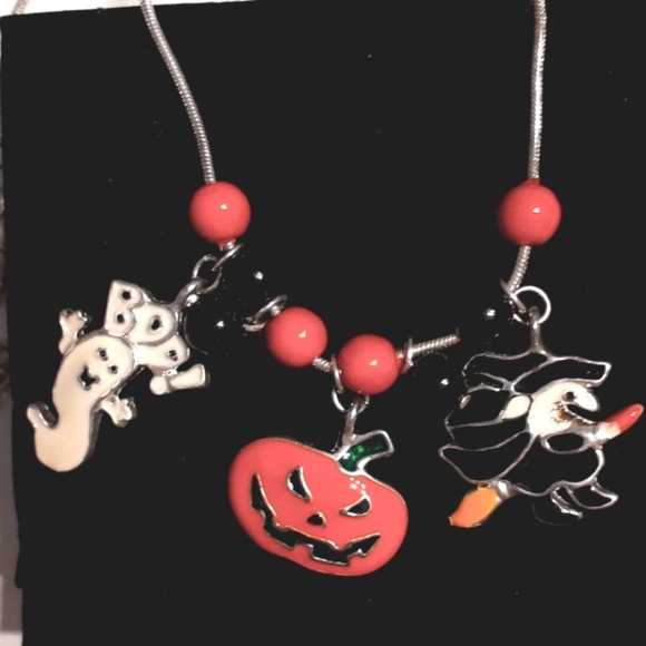 BOO!!   HALLOWEEN Necklace & Earrings SET! - Picture 7 of 12